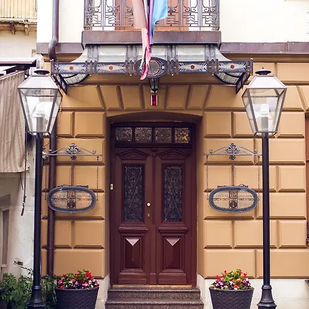 Feder Boutique 4*