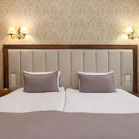 Feder Boutique 4* Lviv